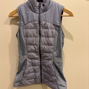 Lululemon Down For It All Running Vest, Gray, size 4